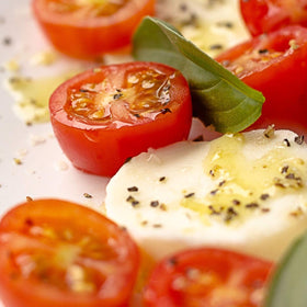 Livia’s Salt Pepper Garlic Seasoning grill-bbq-mastery boosts flavor on meats