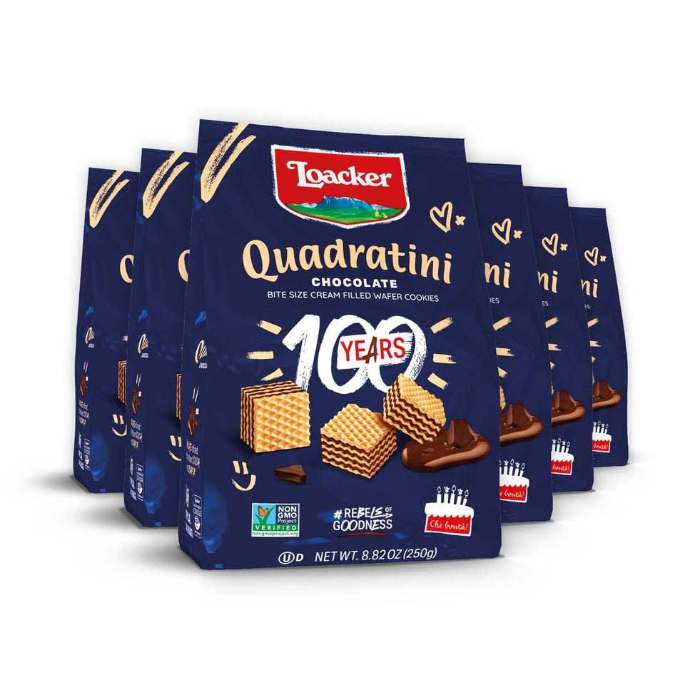 Loacker Quadratini chocolate wafer cookies packfront, ideal for sharing with friends and family.