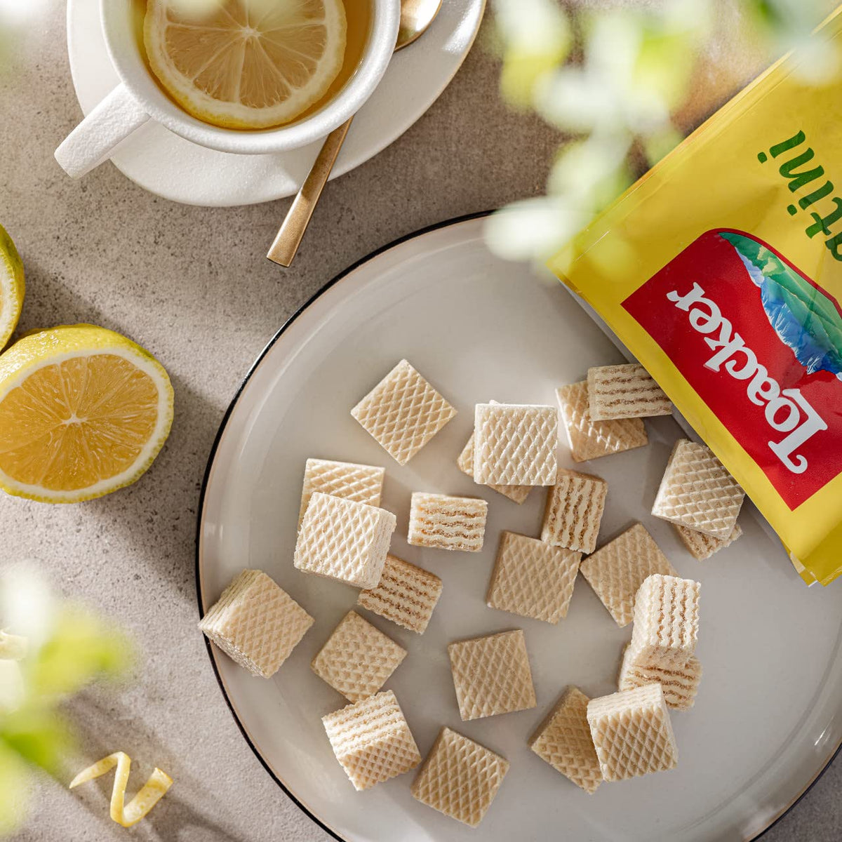 Loacker Quadratini Lemon since 1925—heritage quality in every bite.