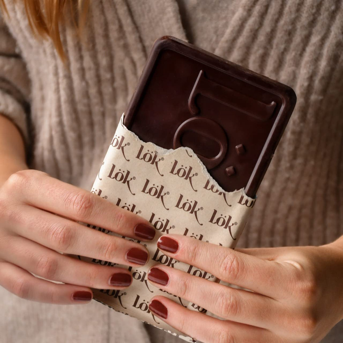 LöK fair trade logo on the wrapper signaling ethical sourcing