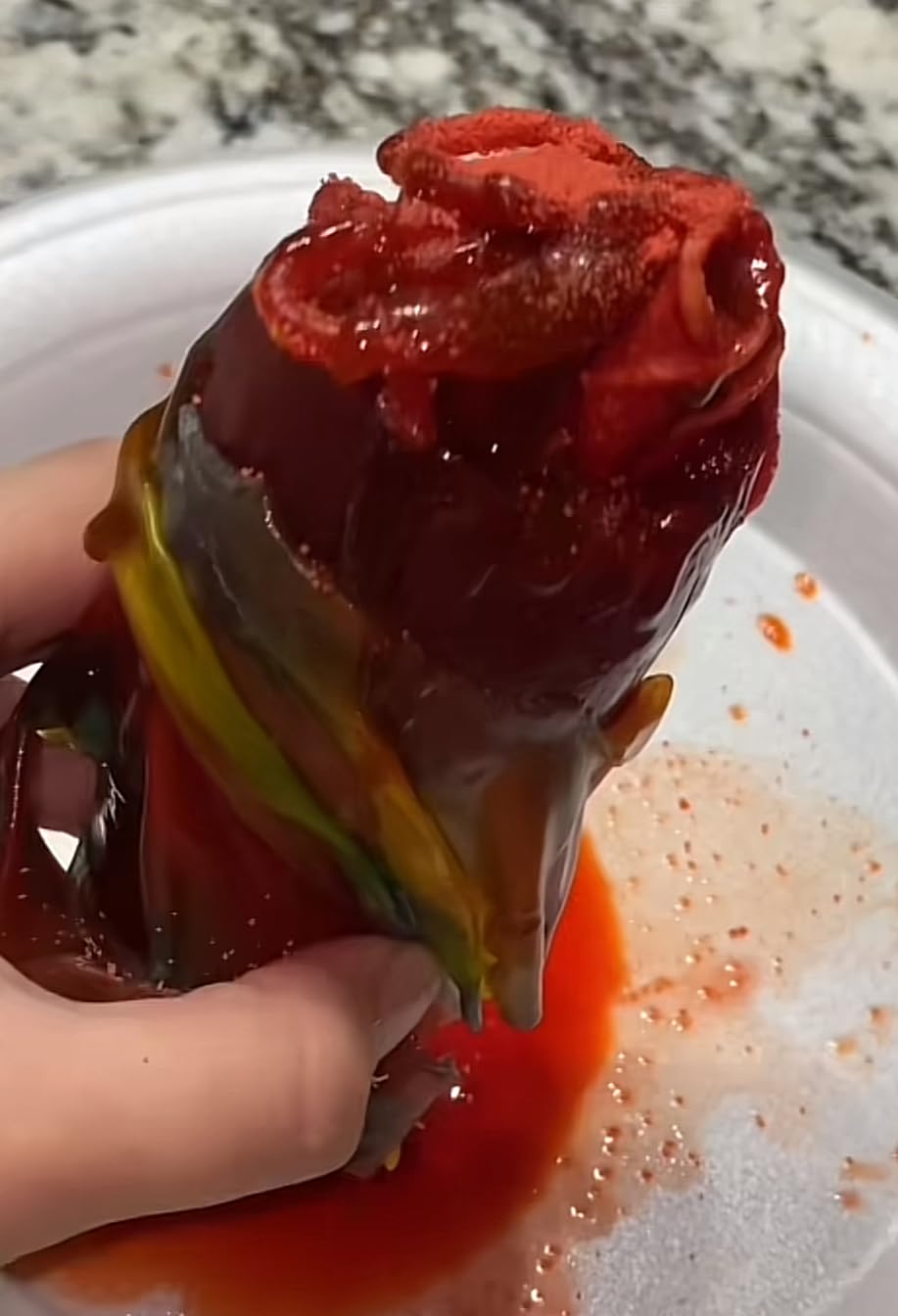 LookOn Chamoy Pickle Kit with assorted Mexican candy variety for epic tasting.