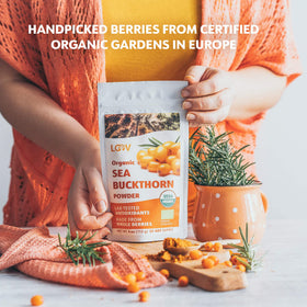 LOOV sea buckthorn powder stirred into porridge for omega nutrition