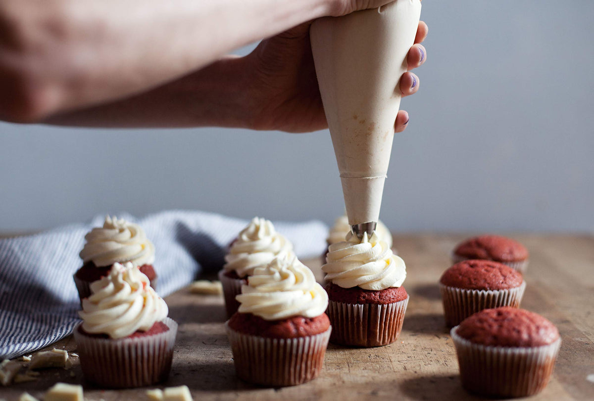 LorAnn Oils Cream Cheese Emulsion close-up highlighting rich flavor depth for baked goods.