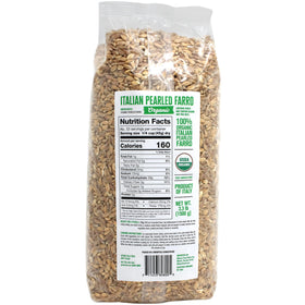 L'Oro Del Sud organic farro pearled close-up grains highlight premium texture.