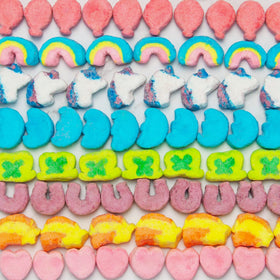 Lucky Charms gluten-free label with nutrition highlights wholesome grains.