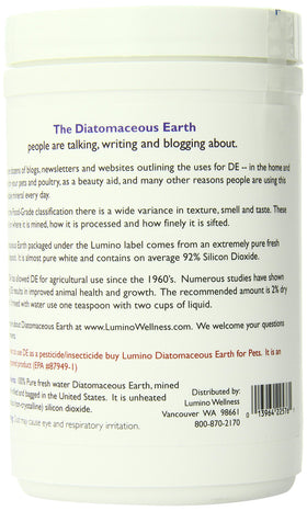 Lumino Home Diatomaceous Earth usage setup with scoop for convenient dosing