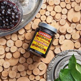 Luxardo jar protective bubble packaging preserves freshness during storage.