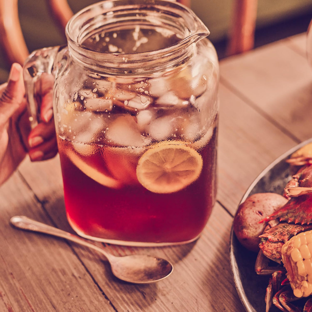 Luzianne unsweetened iced tea yields a clear, smooth iced tea taste.