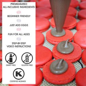 Macalicious piping bags with round tip for precise macaron circles