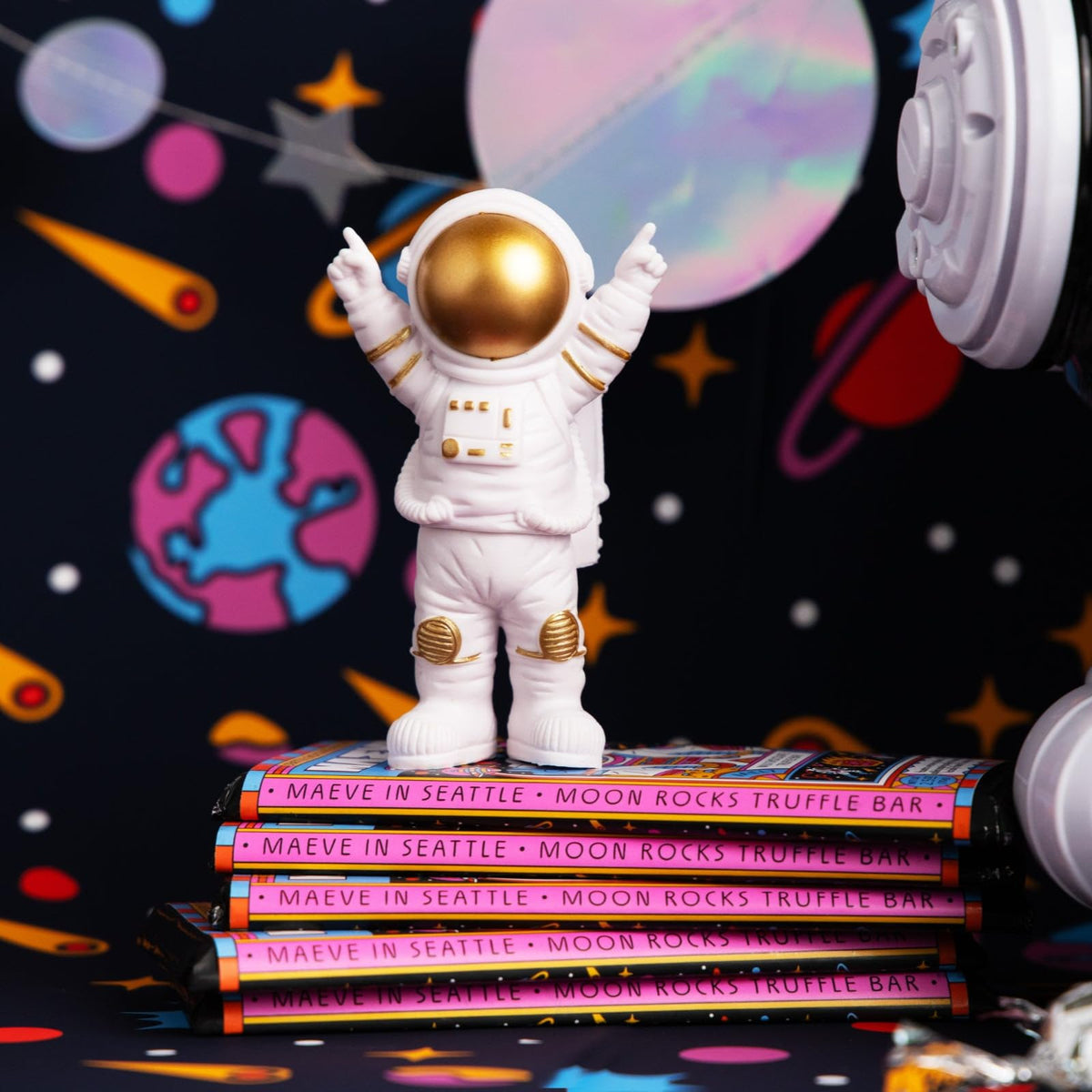Maeve Moon Rocks Bar nutrition panel highlights gluten-free and non-GMO status.