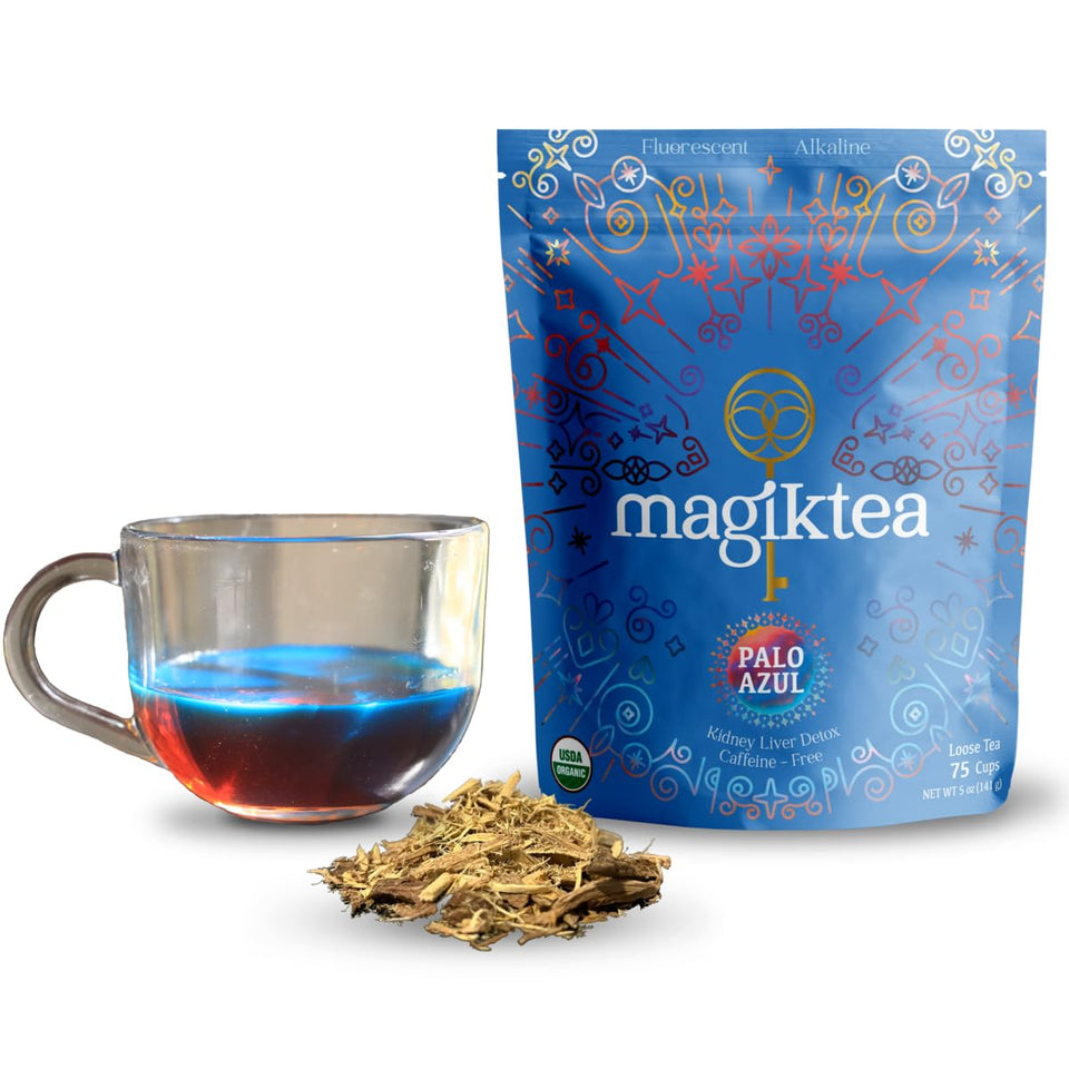 Magiktea Palo Azul loose tea with blue fluorescence for a calming, antioxidant-rich ritual.