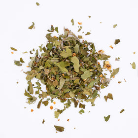 MagJo Naturals hawthorn leaves close-up highlighting texture for brewing.