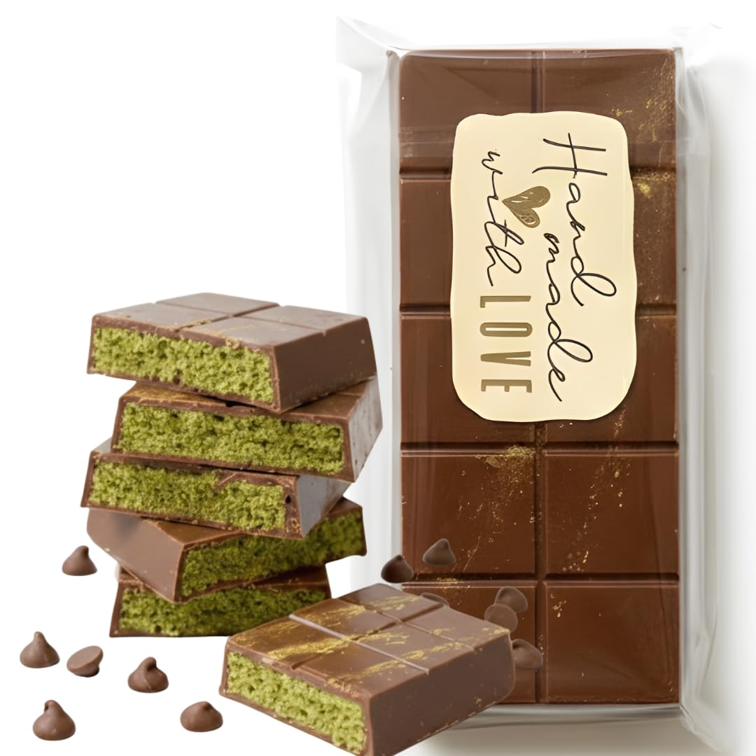 Mai Chocolate Dubai Pistachio Bar packaging showcases premium indulgence for gifting.