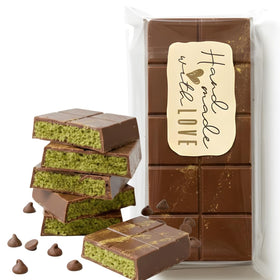 Mai Chocolate Dubai Pistachio Bar packaging showcases premium indulgence for gifting.