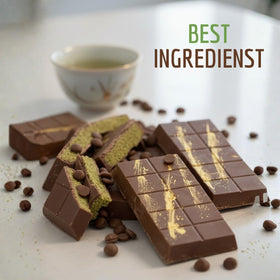 Mai Chocolate Dubai Pistachio Bar slice highlights premium pistachio filling and silky milk chocolate.