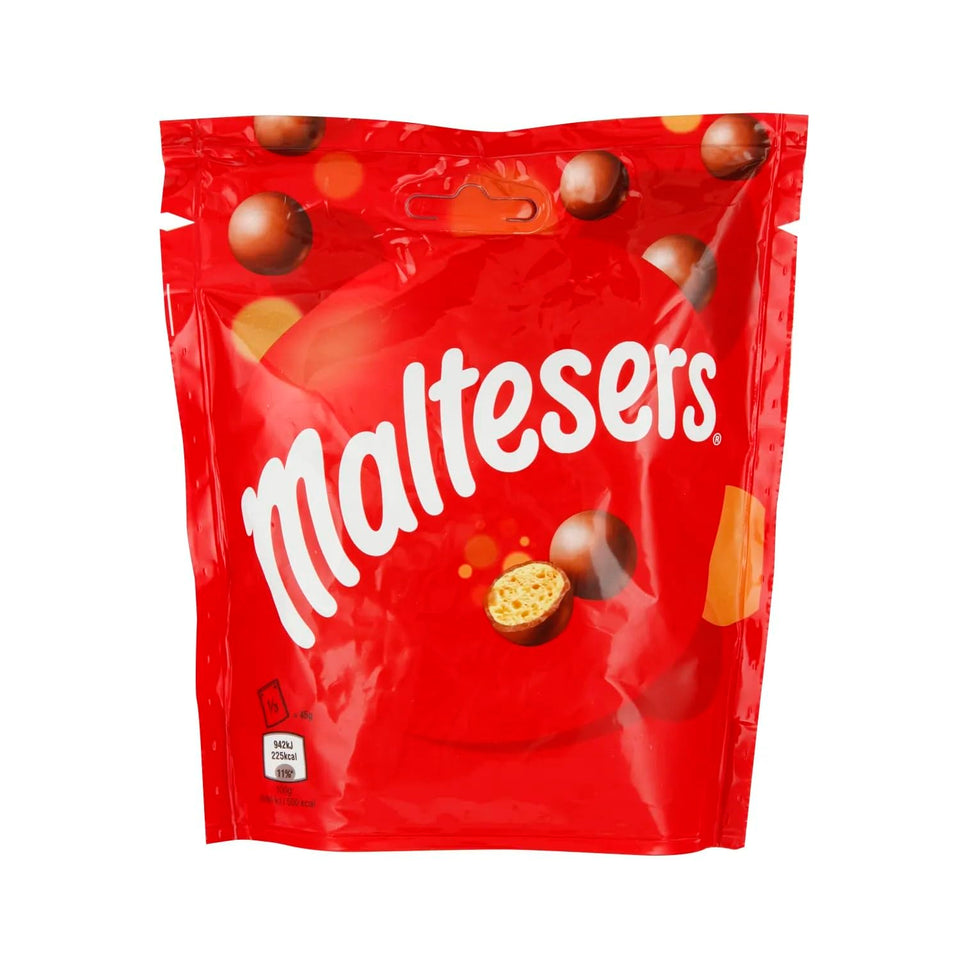 Maltesers Crunchy Chocolade cookie-balls in milk chocolate, ideal for sharing.