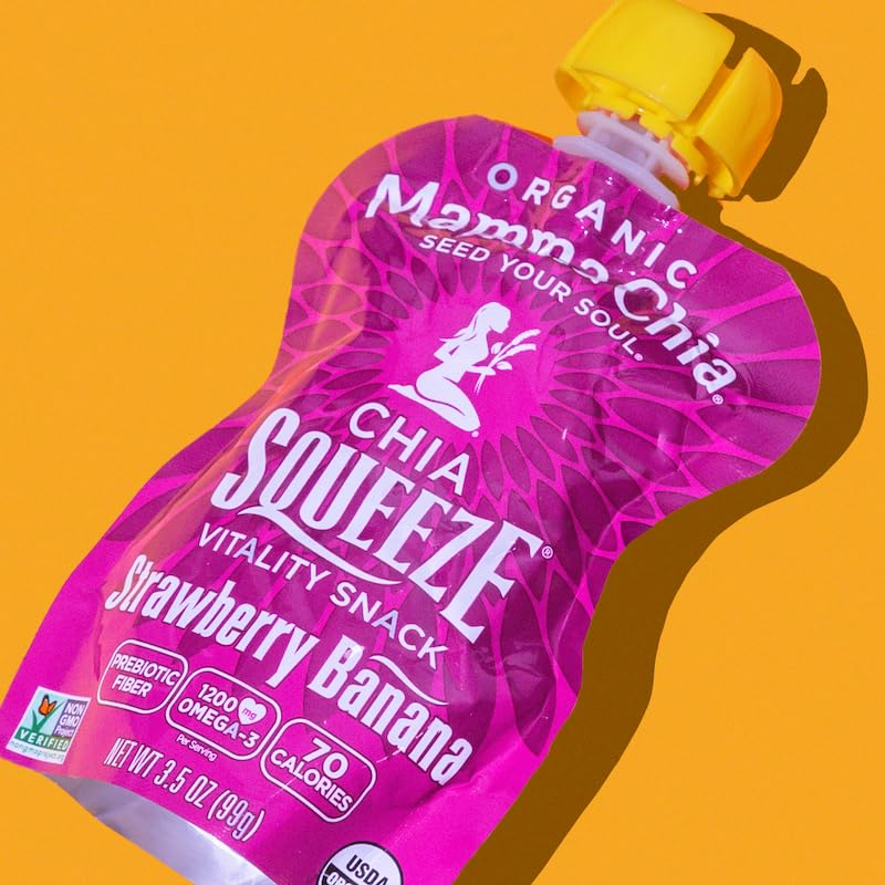 Mammachia Chia Squeeze serving idea with spoon demonstrates easy, mess-free snacking.