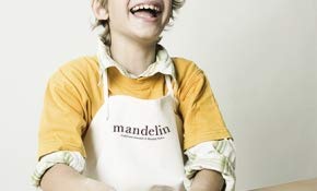 Mandelin almond flour provides single-ingredient purity for home bakers.