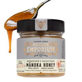 Manuka Emporium raw Manuka Honey MGO829 bottle close-up for premium potency.