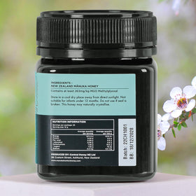 Close-up of Manuka Hunters UMF certification label, highlighting authenticity.