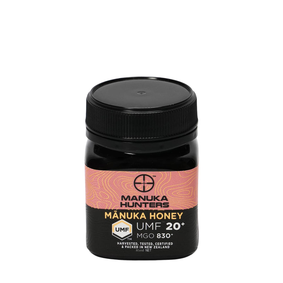 Manuka Hunters UMF 20+/MGO 830+ honey bottle front, premium branding