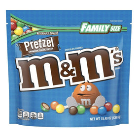 Mars M&M's Pretzel bag with salty-sweet chocolate candies, ideal for snacking.