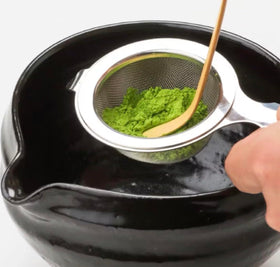 Serving Marukyu Koyamaen matcha latte with Aorashi, highlighting rich aroma and texture