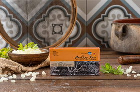 MASTIHASHOP Chios Mastiha tears on board ready to portion
