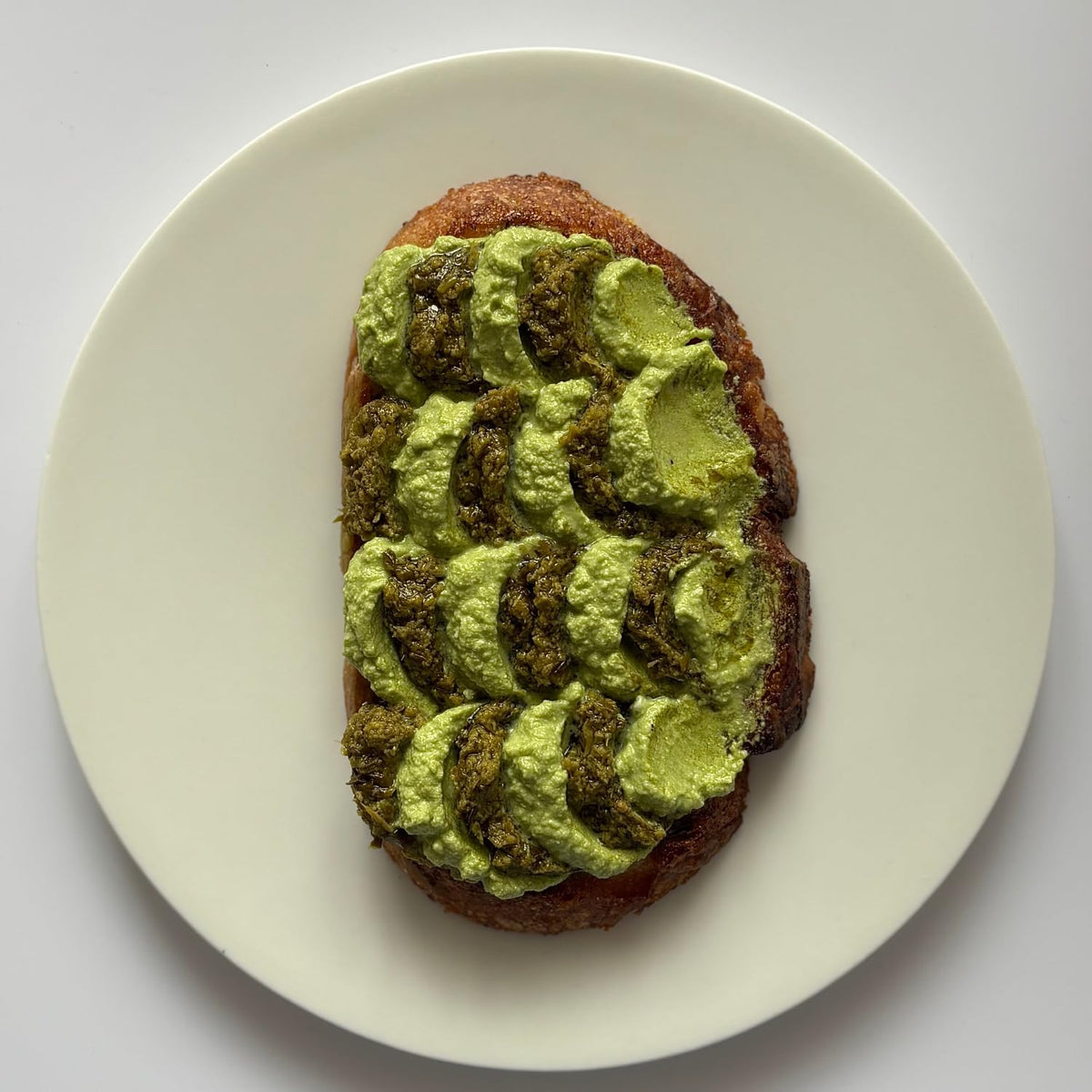 Smoothie bowl featuring Matcha Kari adds color and grassy note