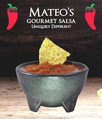 Mateo's Gourmet Salsa Medium Spice closeup tomatoes conveying fresh ingredients and depth
