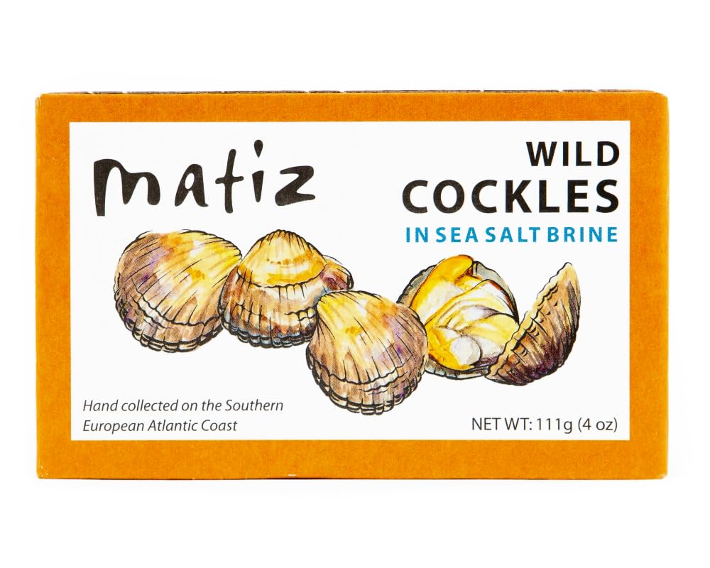 Matiz cockles from Galicia in brine, capturing fresh Atlantic flavors.