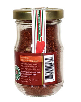 Matiz Espelette pepper in soup bowl adding subtle warmth