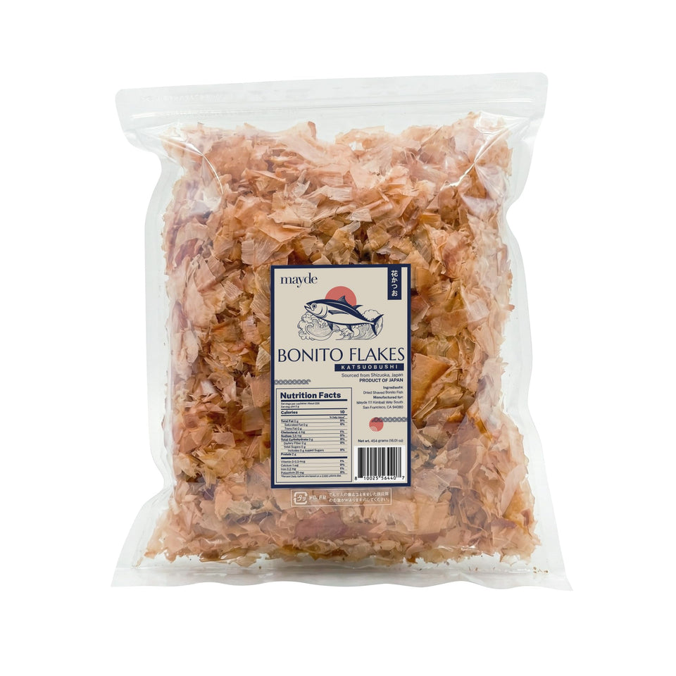 Mayde Japanese bonito flakes with extra-large shaves for attractive, visible toppings.
