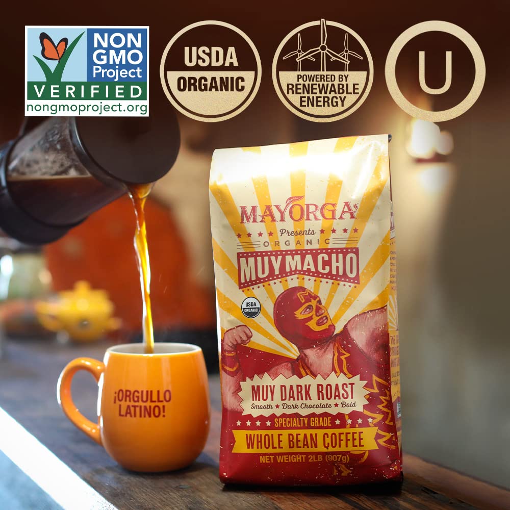 Steaming cup of Mayorga Muy Macho reveals bold aroma and chocolate notes.