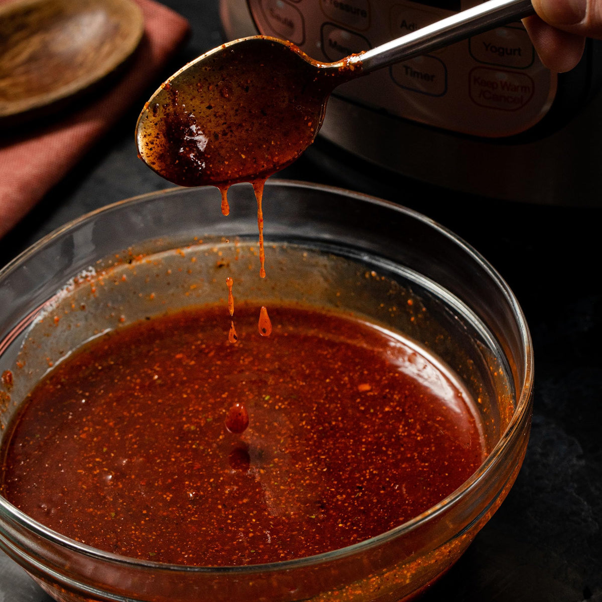 McCormick BBQ pulled pork topping sandwiches ready-to-serve idea.