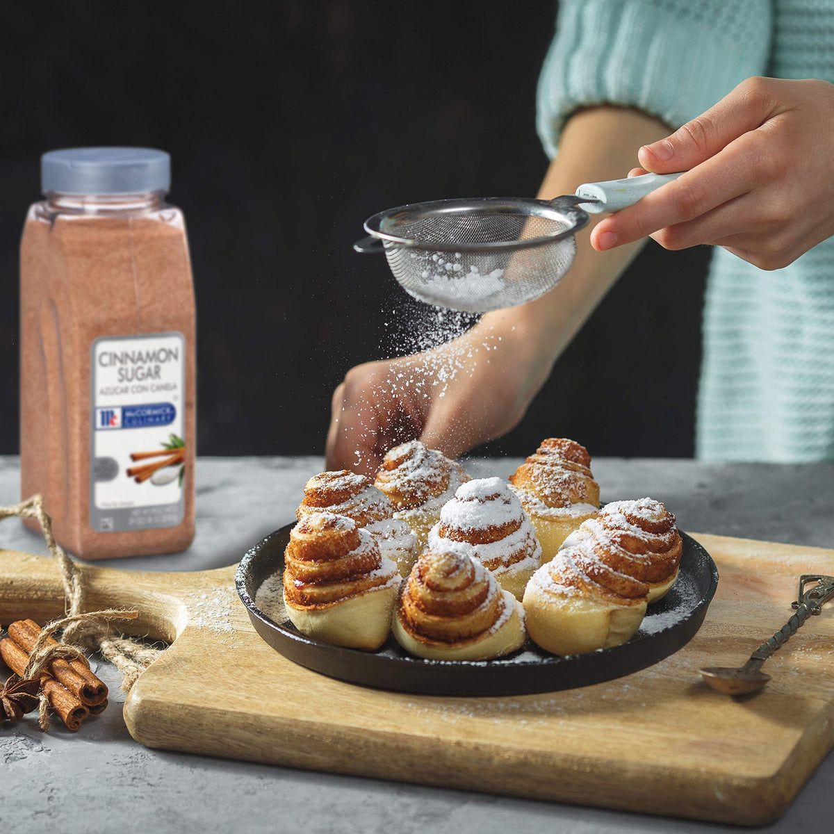 McCormick Culinary Cinnamon Sugar powder texture ensures even distribution.