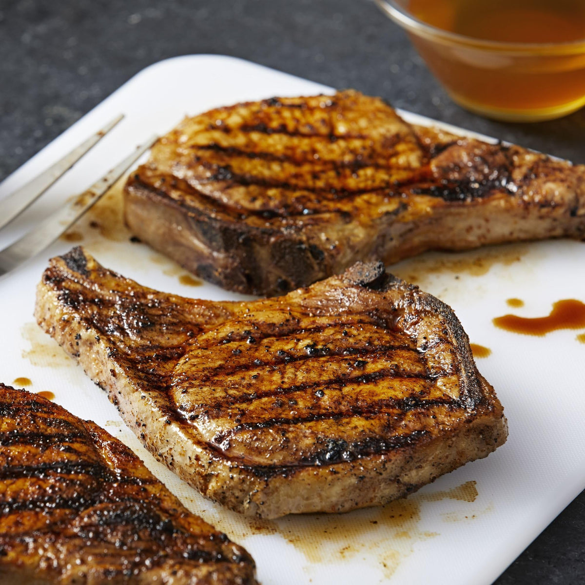 McCormick Grill Mates Smoky Applewood Marinade Mix beef grilling use case.