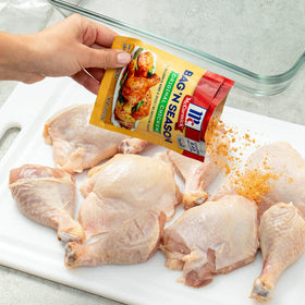 McCormick onion and garlic flavors aroma enhances homestyle meals.