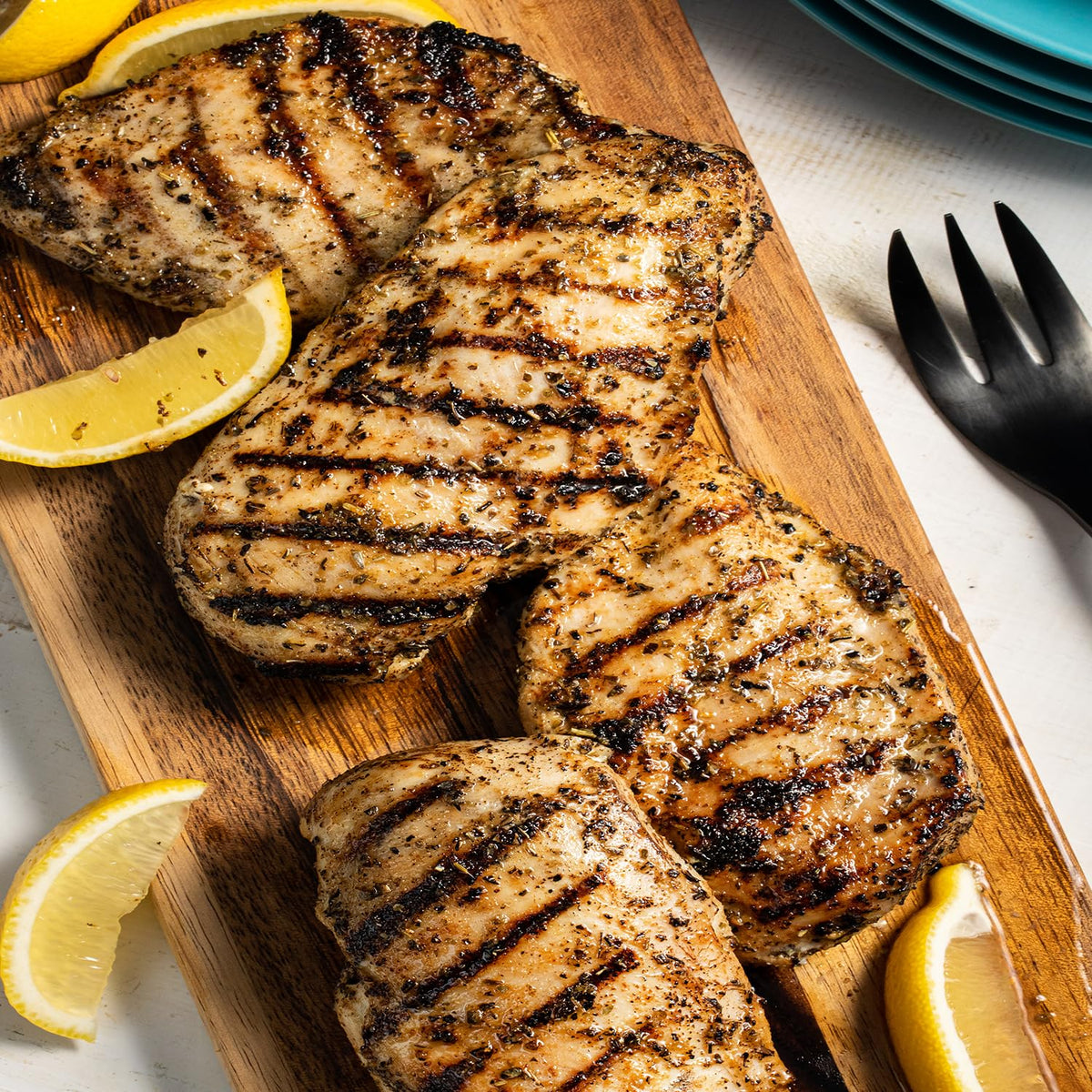 McCormick Organic Garlic Powder is ideal for dry rubs and grilled meat flavor