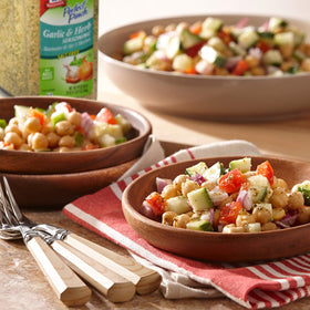 Marinade bowl with McCormick Perfect Pinch Garlic & Herb for vibrant, salt-free flavor.