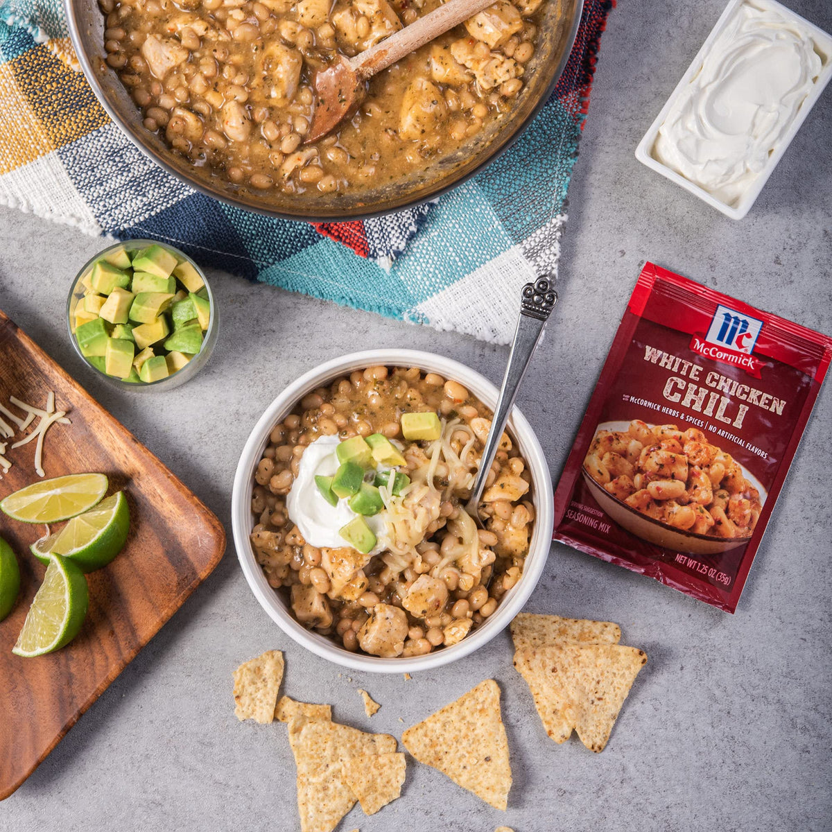 McCormick White Chicken Chili Seasoning Mix ready-to-simmer chili bowl.