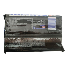 Mentos Liquorice pack shot showcases bold, chewy liquorice for snacking.