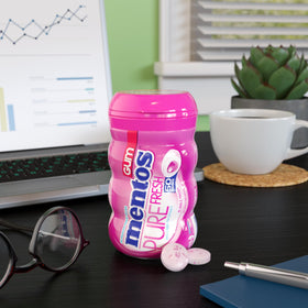 Mentos Pure Fresh gum bottle with 50 pieces for long-lasting bubble-fresh flavor