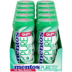 Close-up of Mentos Pure Fresh spearmint pieces for quick refreshment.