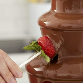 Merckens Cocoa Lite bag close-up, convenient packaging for baking projects.