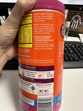 Metamucil Berry Burst sealed tub emphasizing freshness