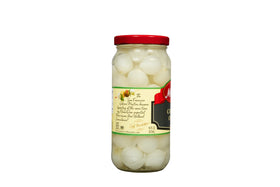 Mezzetta cocktail onions with distilled vinegar and sea salt for authentic taste.