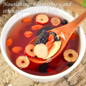 MIANQIONGFENG Ginseng Five Treasures Tea brewed cup ready to enjoy aroma.