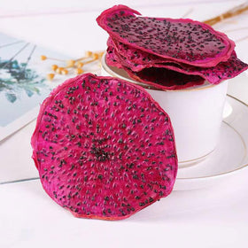 MIHUNTANG dried pitaya fruit pieces sprinkled on oatmeal.