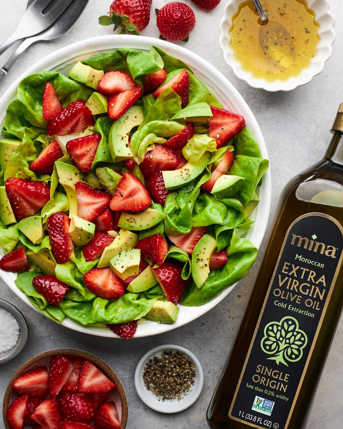 Mina olive oil 1 liter bottle for family kitchen use